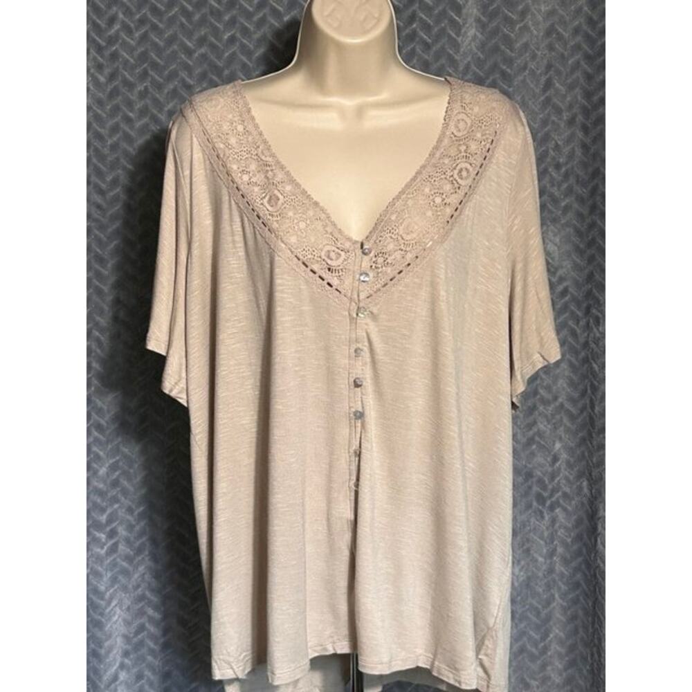 Torrid NWT Lacy V Neck Short Sleeve Tee Size 2X Feminine Coastal Casual Comfort